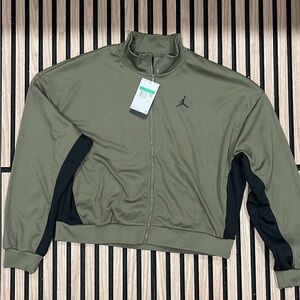 Jordan
Women's Knit Jacket
Size XL
Medium Olive/Black/Black
Style: FV7104-222